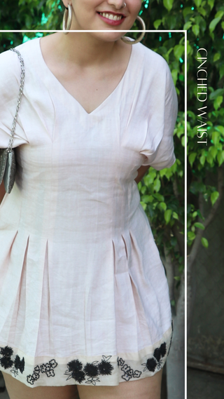 The Cinched Waist: The Timeless Trick to an Hourglass Silhouette